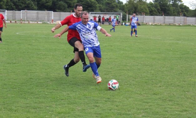 Fútbol Senior: Horarios y cancha de la cuarta fecha. Jugadores sancionados y tabla de goleadores