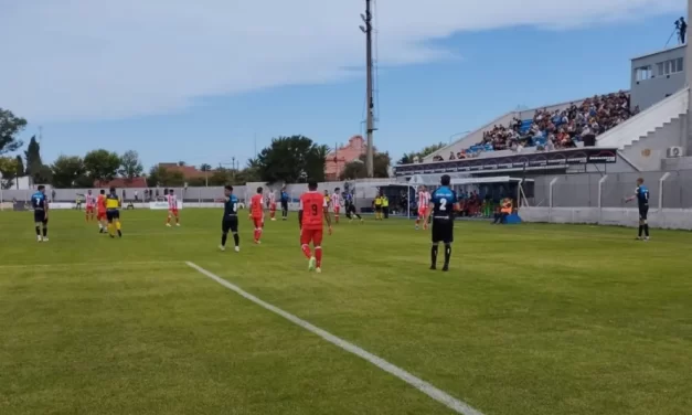 Triunfo importante en casa: el Club Ciudad de Bolívar ganó y es puntero
