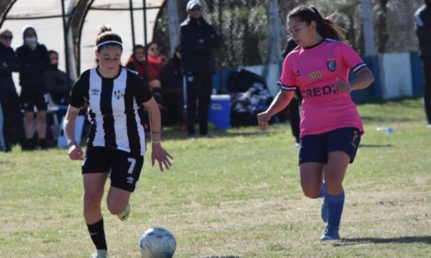Fútbol Femenino: El Petit puso primera