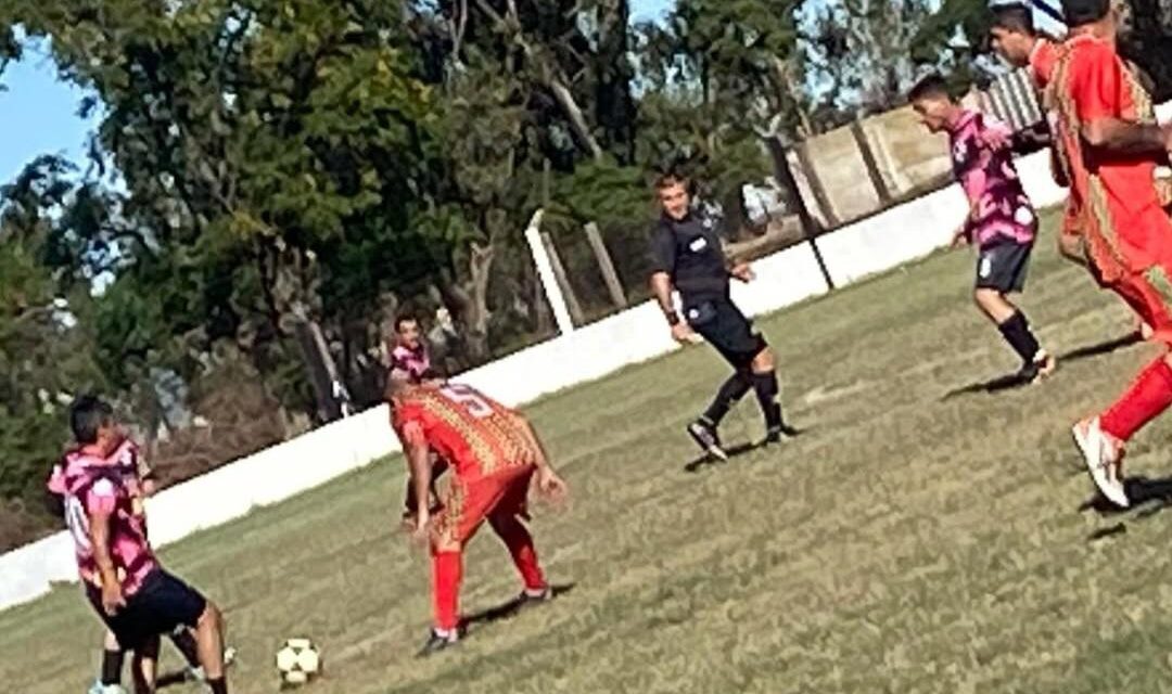 Futbol Senior +40: Los de arriba no aflojan