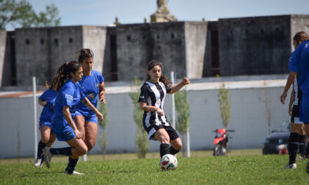 Futbol Femenino: Dos en la punta