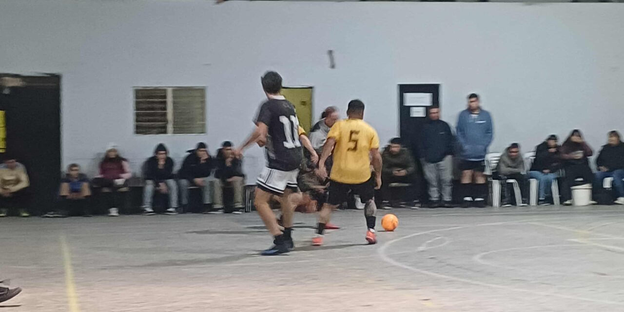 Liga de Oficio: Comenzó la zona B