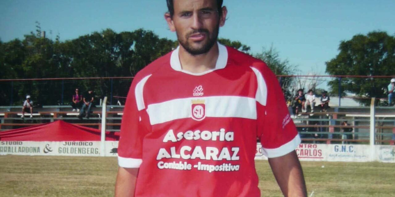 Supo jugar en Independiente MC: El fútbol regional esta de luto