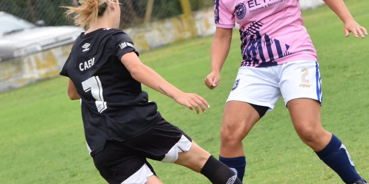 Fútbol Femenino: Defensores único líder y con puntaje ideal