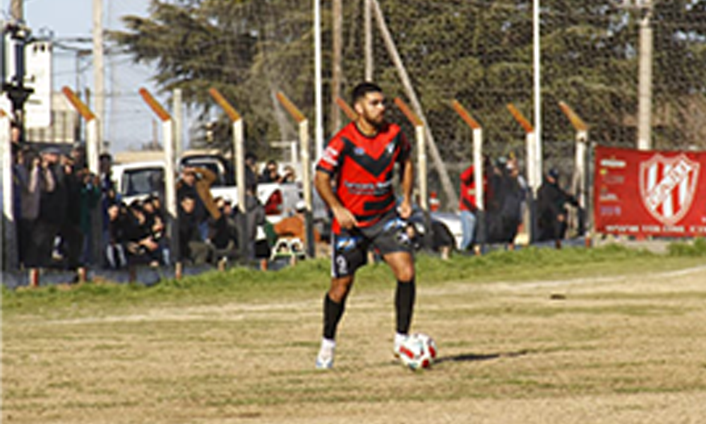 Un goleador pehuajense llega a Liga del Oeste