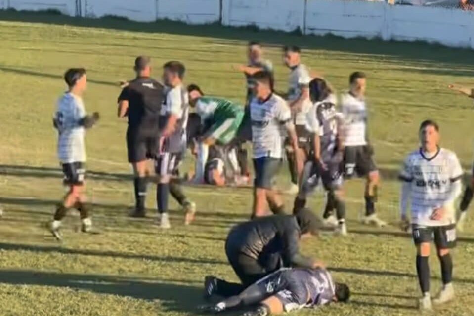 El clima se desbordó: hubo corridas, empujones y piñas entre los protagonistas.