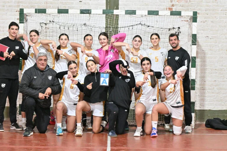 El handball de Estudiantes hizo historia y ascendió al Nacional “A”