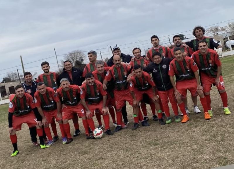 Fútbol Senior: Se conocieron los semifinalistas del + 40 y lo que dejó el +50