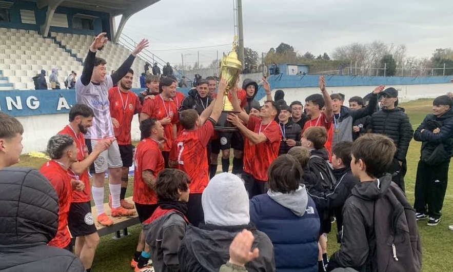 Manuel Abentín y su equipo se consagraron campeón del Torneo de la Unión Deportiva Regional