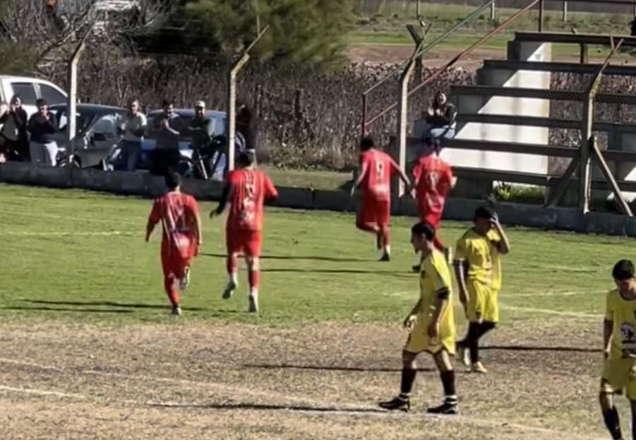 Tercera División: Trepó a la punta