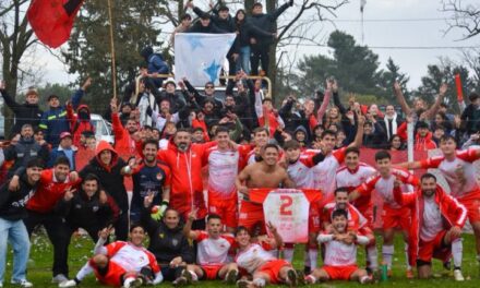 En una liga vecina: Jugó en la LPF y hoy su equipo lidera