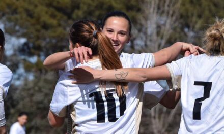 Futbol Femenino: Goleada y cima en soledad