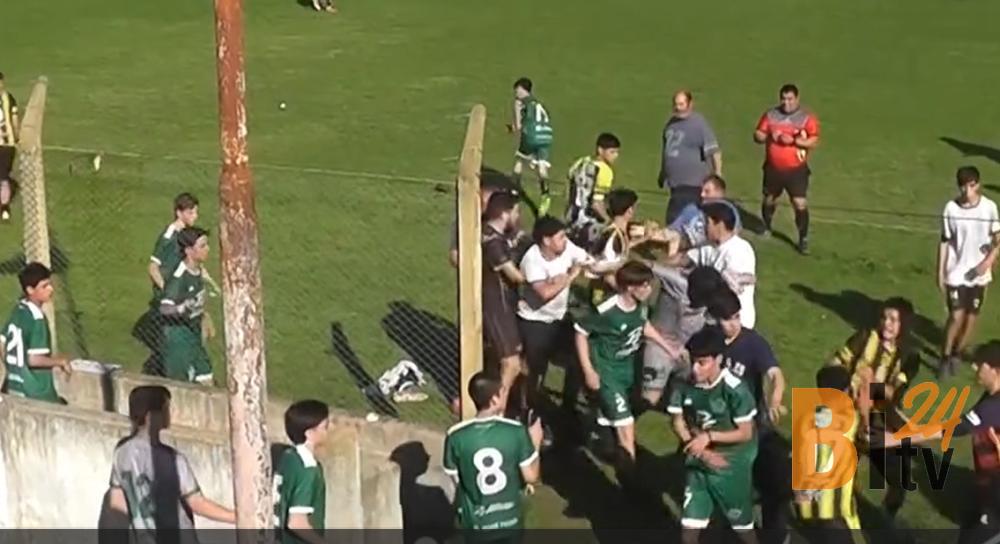 Violencia en el fútbol juvenil: graves incidentes tras el partido de Quinta División